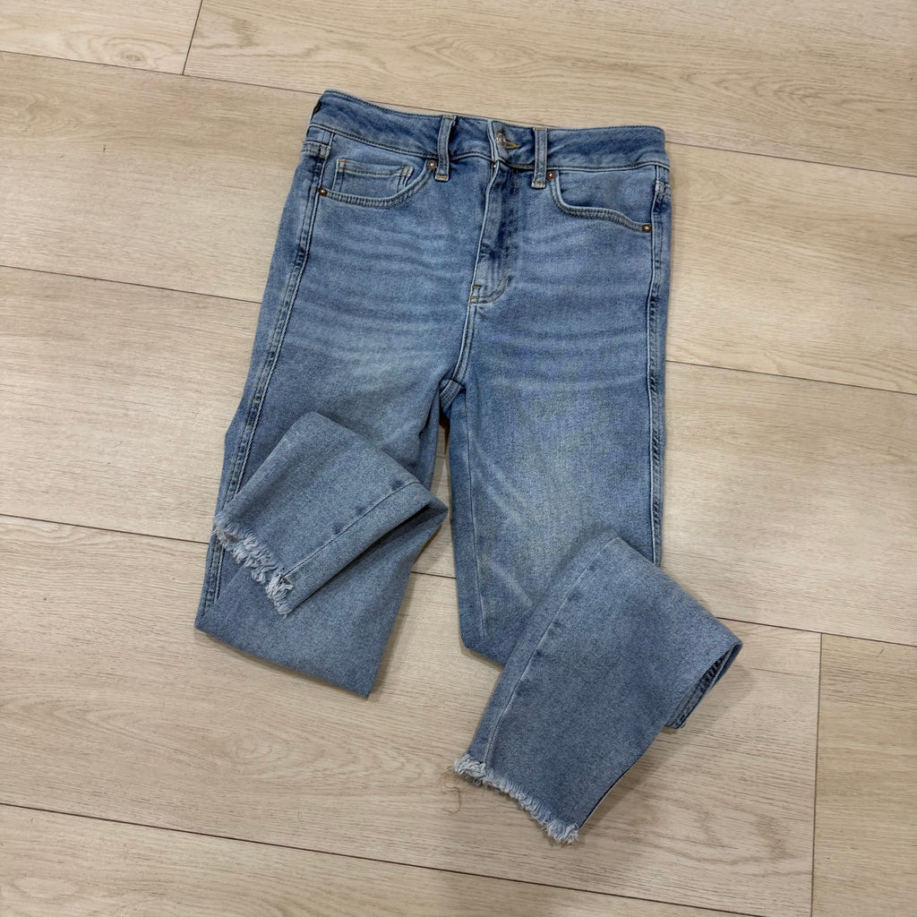 We The Free Distressed Skinny Jeans – Light Wash – Size 29
