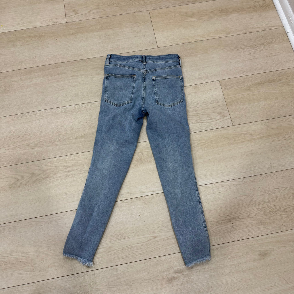 We The Free Distressed Skinny Jeans – Light Wash – Size 29