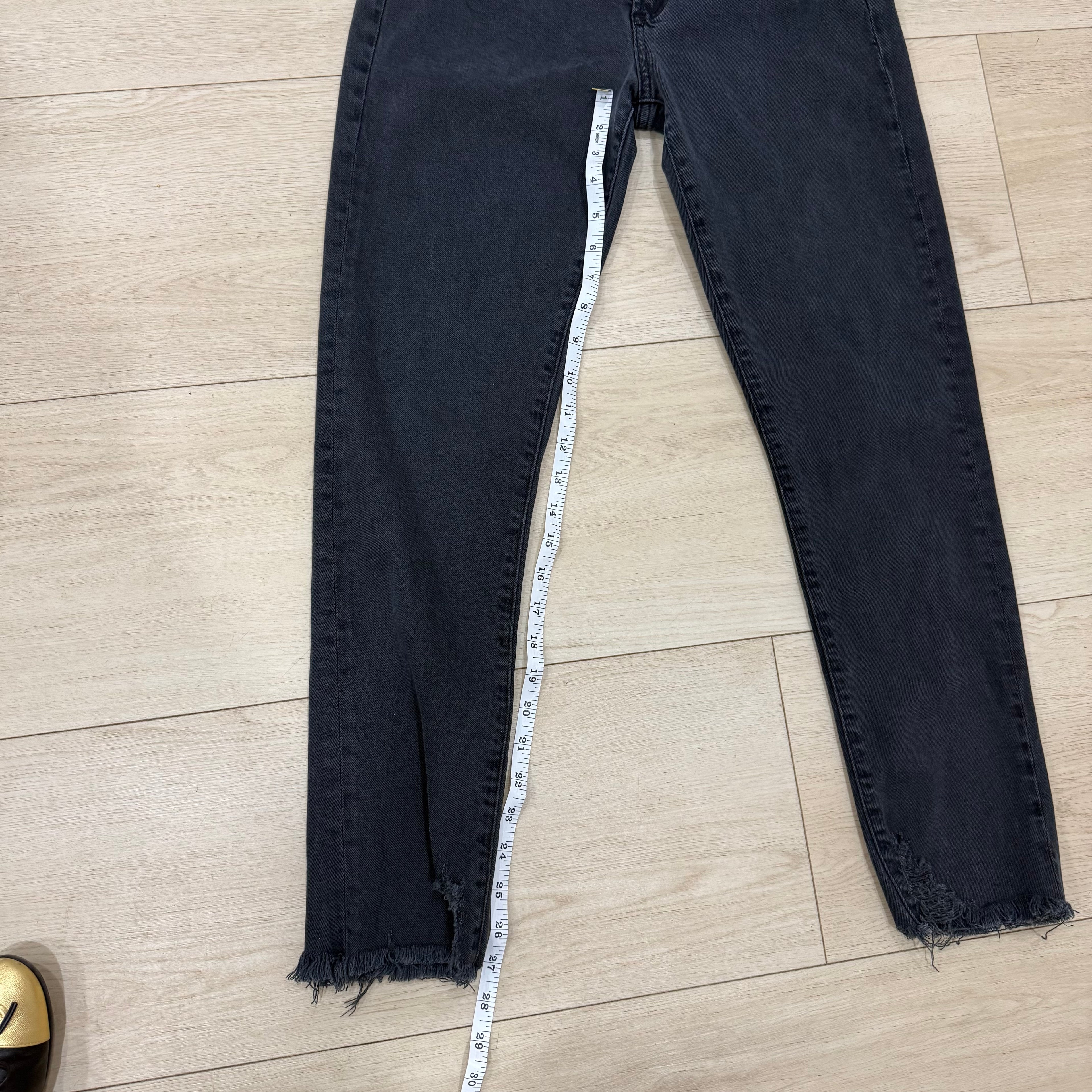 AGOLDE Toni Jeans – Black Raw Hem – Size 28