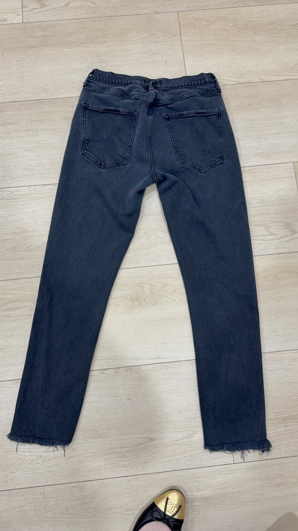 AGOLDE Toni Jeans – Black Raw Hem – Size 28
